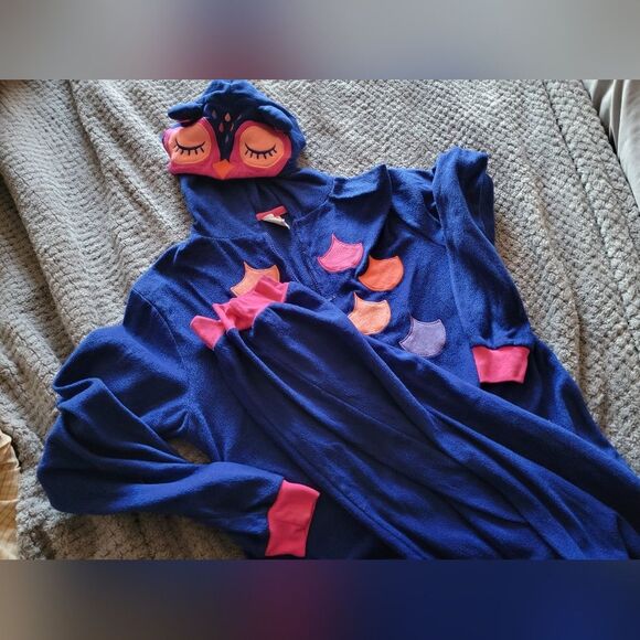 Blue Owl Onesie with Colorful Accents - Picture 5 of 6